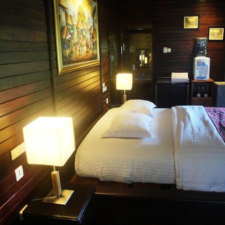 Highland Resort&Nature Tours Tomohon Zimmer foto
