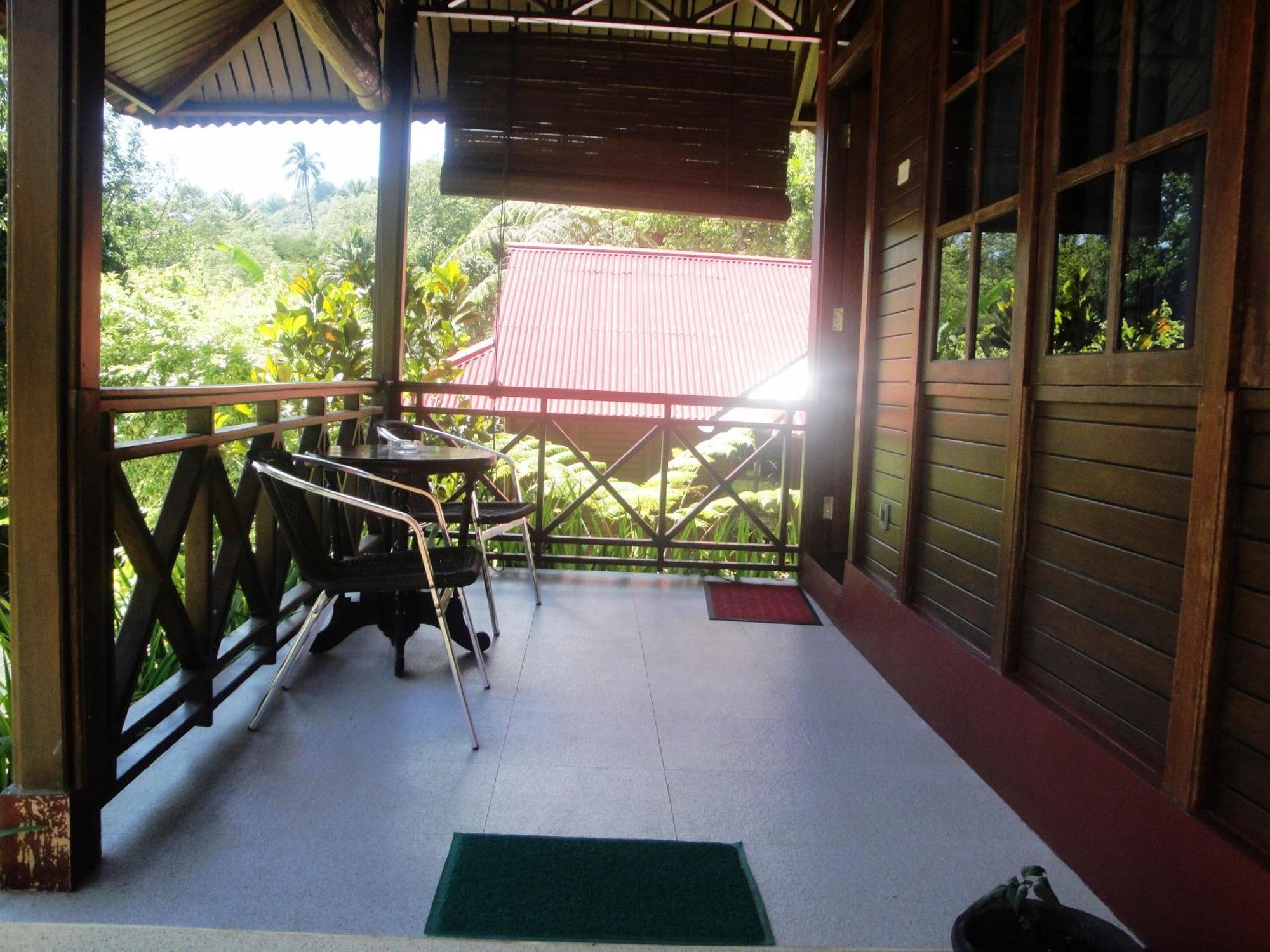 Highland Resort&Nature Tours Tomohon Zimmer foto